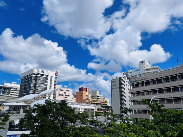 沖縄オフィスビル